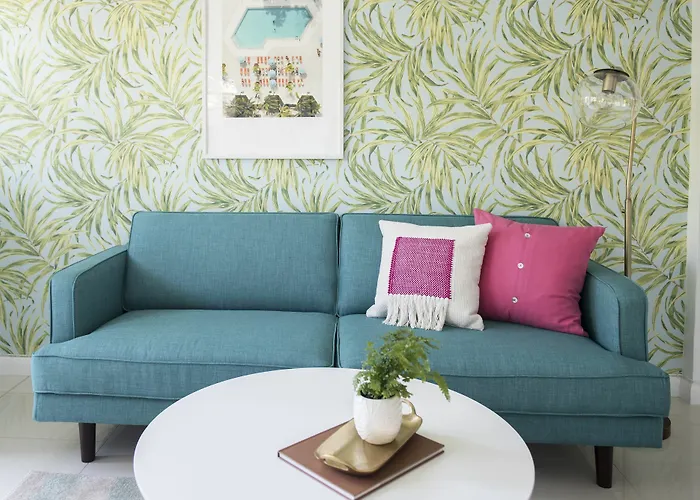 Artsy 2Br In Miami River Inn By Sonder